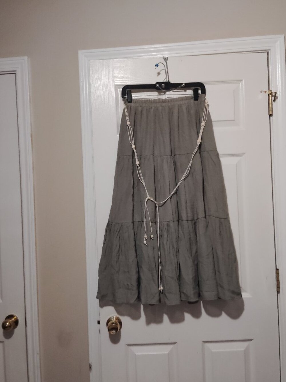 Passport Olive Green Linen Blend tired Midi Coastal Boho Skirt Size Medium - Picture 4 of 5